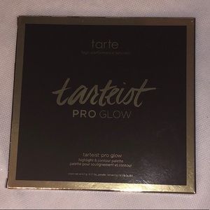 tarteist PRO glow highlight contour palette